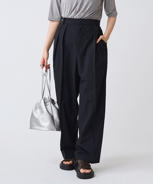 RONEL(ロネル)の「【RONEL】ボーダレス ストレートワイド タックパンツ(スラックス・レディース・ベージュ/ブラック・L/M/S)」の1枚目の写真