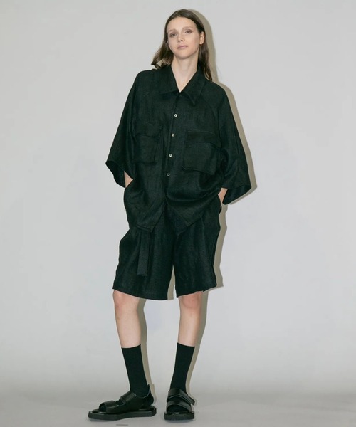 my beautiful landlet(マイビューティフルランドレット)の「【my beautiful landlet】SEMI WET LINEN SHORT SLEEVE BIG SHIRT(シャツ/ブラウス・メンズ・マルチ/ベージュ/ブラック・1/0)」の6枚目の写真