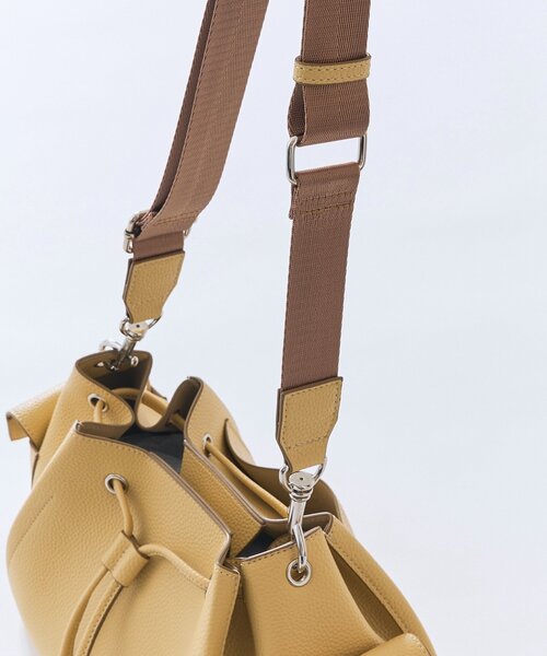 RIVE DROITE（リヴドロワ）の「【収納力抜群】2WAYサイドポケット巾着ショルダー（ショルダーバッグ・レディース・ホワイト/ベージュ/ブラウン・FREE）」の11枚目の写真