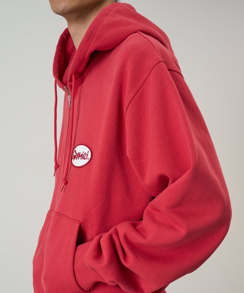 Gramicci（グラミチ）の「OVAL PATCH ZIP HOODED SWEATSHIRT｜オーバルパッチジップフーデッドスウェットシャツ（パーカー・メンズ・ライム/レッド/ヘザーグレー/ブラック・S/M/L/XL/XXL）」の4枚目の写真