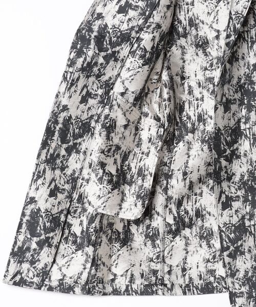 TORNADO MART(トルネードマート)の「TORNADO MART∴フラワーヘイズジャカードチェスター(トレンチコート・メンズ・オフホワイト・M/L/LL/XXL)」の3枚目の写真