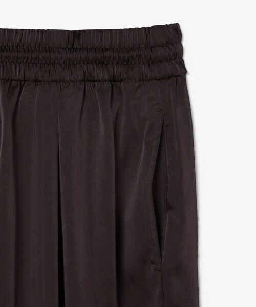 LACOSTE（ラコステ）の「オーバーサイズイージーサテンフレアパンツ（その他パンツ・レディース・ブラック・40/38/36/34）」の5枚目の写真