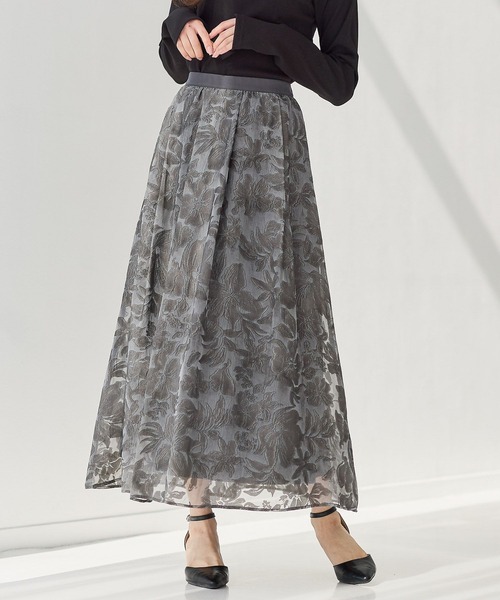 Andemiu（アンデミュウ）の「オパールフラワーフレアスカート639315（スカート・レディース・チャコールグレー/アイボリー/ライトブルー・FREE）」の3枚目の写真