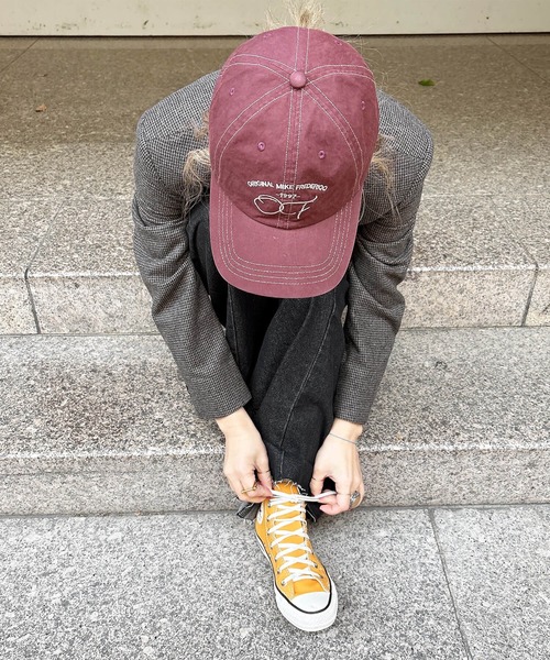 ISOOK(アイスー)の「刺繍ロゴキャップ(comochi select) / 刺繍キャップ ベースボールキャップ ロゴキャップ 古着風 ブラウン(キャップ・レディース・ブラウン・FREE)」の1枚目の写真