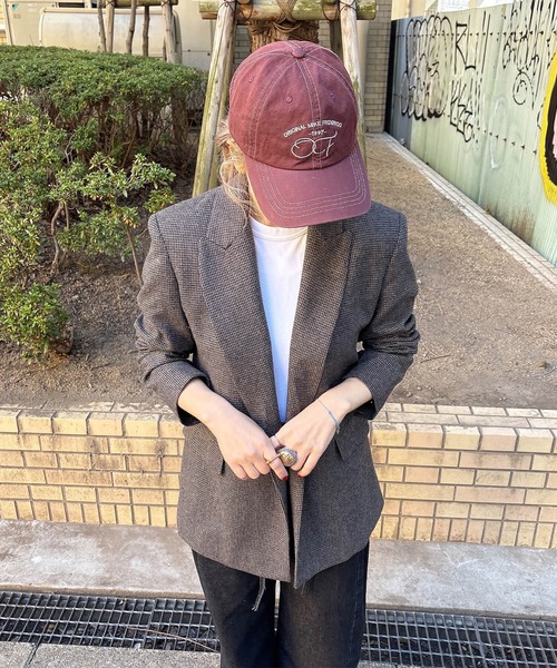 ISOOK(アイスー)の「刺繍ロゴキャップ(comochi select) / 刺繍キャップ ベースボールキャップ ロゴキャップ 古着風 ブラウン(キャップ・レディース・ブラウン・FREE)」の6枚目の写真