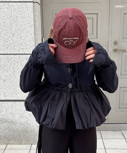 ISOOK(アイスー)の「刺繍ロゴキャップ(comochi select) / 刺繍キャップ ベースボールキャップ ロゴキャップ 古着風 ブラウン(キャップ・レディース・ブラウン・FREE)」の9枚目の写真