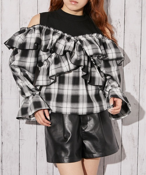 GORGE(ゴージ)の「《ドッキング柄 カタアキフリル》カットソー/ガーリー×韓国系/春秋/全3色(Tシャツ/カットソー・レディース・チェック/ストライプ/ブラック・F)」の3枚目の写真