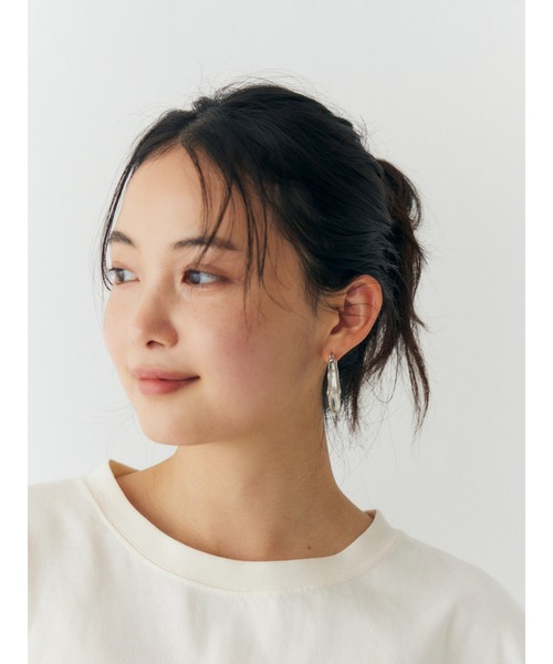 Ungrid（アングリッド）の「ニュアンスデザインクリアピアス（ピアス（両耳用）・レディース・クリア・FREE）」の9枚目の写真