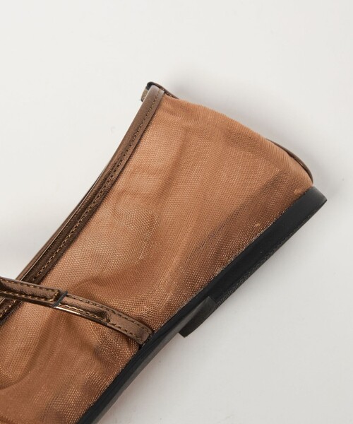 SY UNITED ARROWS（シーユナイテッドアローズ）の「＜SY＞シースルーギャザーベルトフラット10↑（パンプス・レディース・ブラウン/ブラック/ホワイト/ケリーグリーン・22.5cm/25cm/24.5cm/24cm/23.5cm/23cm/22cm）」の12枚目の写真