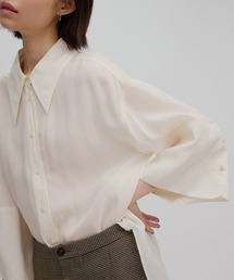 Ameri（アメリ）の「WIDE CUFFS SLEEVE CUPRO BLOUSE（シャツ/ブラウス）」