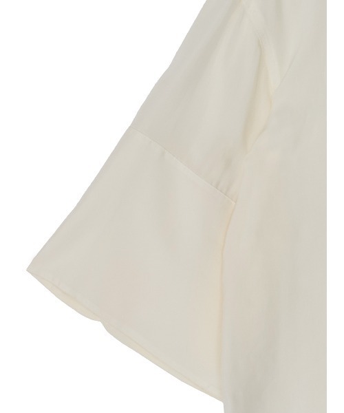 Ameri（アメリ）の「WIDE CUFFS SLEEVE CUPRO BLOUSE（シャツ/ブラウス・レディース・ブラウン/インディゴブルー/アイボリー・FREE）」の15枚目の写真