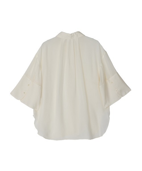 Ameri（アメリ）の「WIDE CUFFS SLEEVE CUPRO BLOUSE（シャツ/ブラウス・レディース・ブラウン/インディゴブルー/アイボリー・FREE）」の17枚目の写真