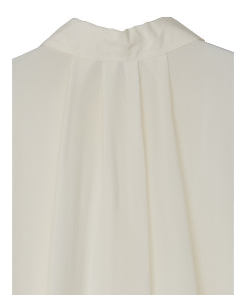 Ameri（アメリ）の「WIDE CUFFS SLEEVE CUPRO BLOUSE（シャツ/ブラウス・レディース・ブラウン/インディゴブルー/アイボリー・FREE）」の18枚目の写真