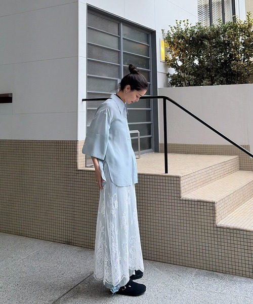 Ameri（アメリ）の「WIDE CUFFS SLEEVE CUPRO BLOUSE（シャツ/ブラウス・レディース・ブラウン/インディゴブルー/アイボリー・FREE）」の10枚目の写真