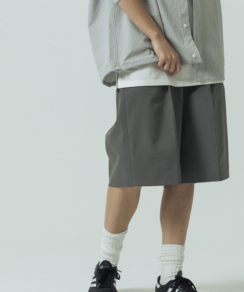 SLICK(スリック)の「【SLICK/スリック】Tech Twill Wide Short Pants/テックツイル ワイドショートパンツ / ハーフパンツ(その他パンツ・メンズ・ブラック/グレー/ベージュ・2/1/3)」の2枚目の写真