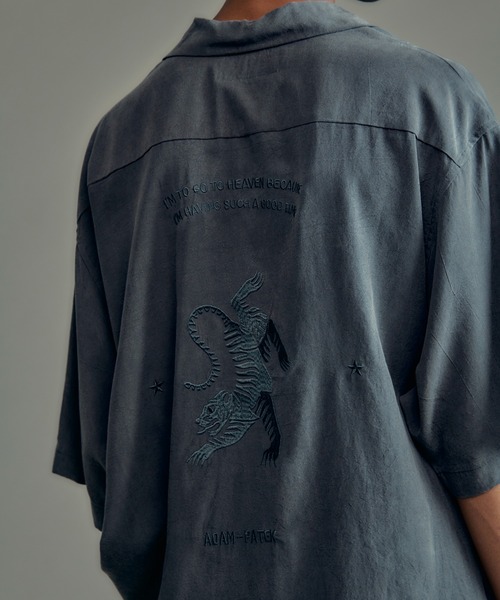 ADAM PATEK(アダムパテック)の「【ADAMPATEK/アダムパテック】tiger embroidery short sleeve shirt 半袖刺繍シャツ(シャツ/ブラウス・レディース・ブラック/ホワイト/ピンク・1/2)」の3枚目の写真