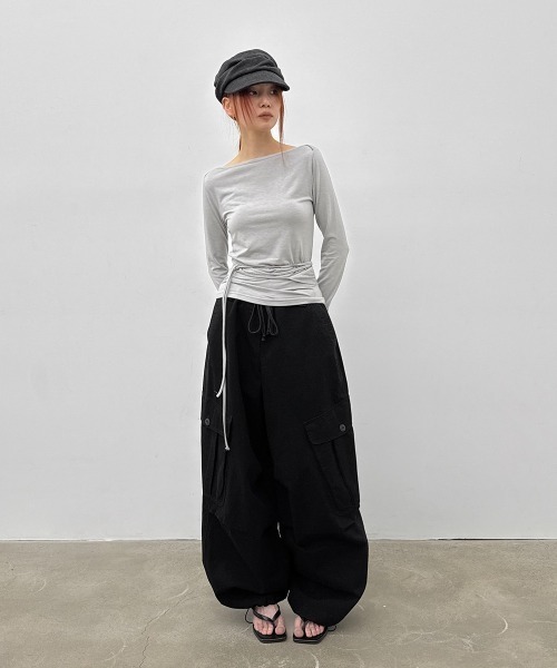 BLACKUP（ブラックアップ）の「[MADE] ラップストラップボートネック長袖Tシャツ（Tシャツ/カットソー・レディース・ライトグレー/ライトピンク/ブラック・FREE）」の12枚目の写真
