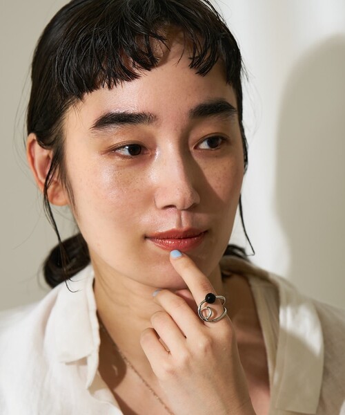 collex（コレックス）の「【dignif】【金属アレルギー対応】リンク ゛Orbit（リング・レディース・ブラック/クリア・フリー）」の11枚目の写真