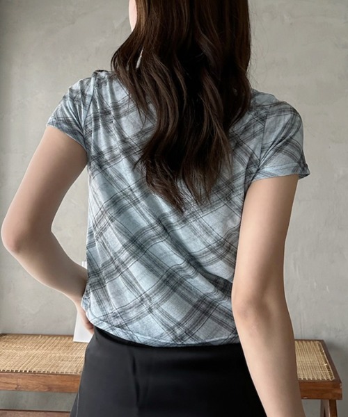 Eclat one(エクラワン)の「【Eclat one】シアー チェック ラウンドネック Tシャツ ◎(Tシャツ/カットソー・レディース・グレー/ブルー/ライトベージュ・FREE)」の18枚目の写真