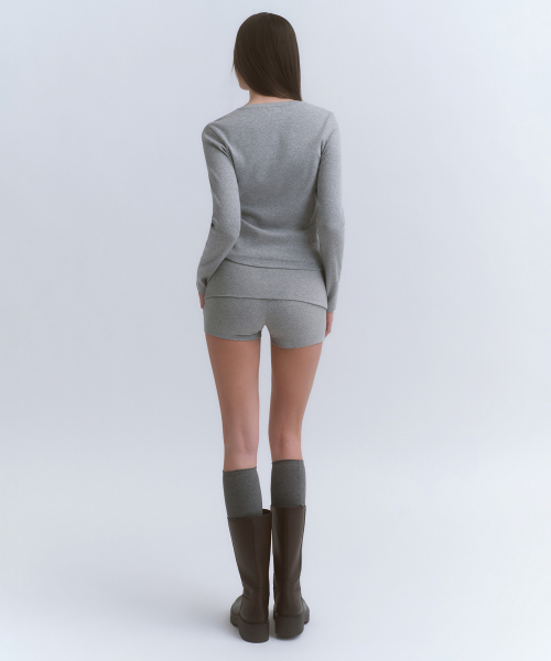 MUSINSA STANDARD WOMAN（ムシンサスタンダードウーマン）の「ウィメンズターンダウンマイクロジャージショーツ[ミディアムグレー]（その他パンツ・レディース・その他・SMALL/MEDIUM/LARGE/X-SMALL）」の5枚目の写真