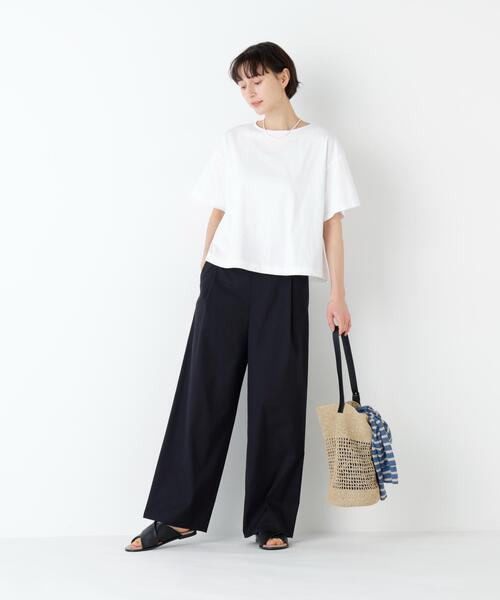 human woman(ヒューマンウーマン)の「◆【ウォッシャブル】刺繍ロゴ入り天竺Tシャツ(Tシャツ/カットソー・レディース・ホワイト/ベージュ系その他2・MEDIUM)」の7枚目の写真