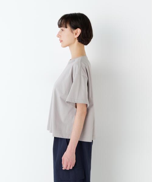 human woman(ヒューマンウーマン)の「◆【ウォッシャブル】刺繍ロゴ入り天竺Tシャツ(Tシャツ/カットソー・レディース・ホワイト/ベージュ系その他2・MEDIUM)」の15枚目の写真