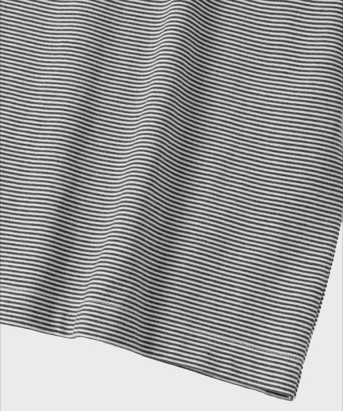 NONBLANK(ノンブランク)の「ピンストライプTシャツ_GREY(Tシャツ/カットソー・メンズ・ライトグレー・MEDIUM/LARGE/X-LARGE)」の6枚目の写真