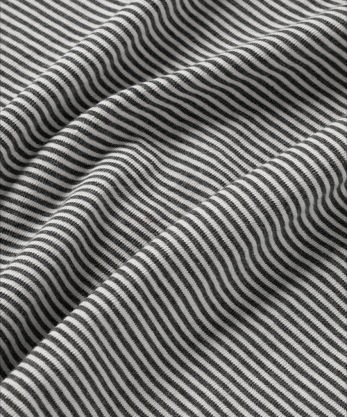 NONBLANK(ノンブランク)の「ピンストライプTシャツ_GREY(Tシャツ/カットソー・メンズ・ライトグレー・MEDIUM/LARGE/X-LARGE)」の7枚目の写真