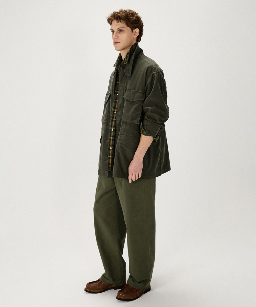 SHIRTER(シャーター)の「COTTON DRILL WIDE CHINO PANTS (OLIVE)(その他パンツ・メンズ・その他・SMALL/LARGE/MEDIUM)」の4枚目の写真