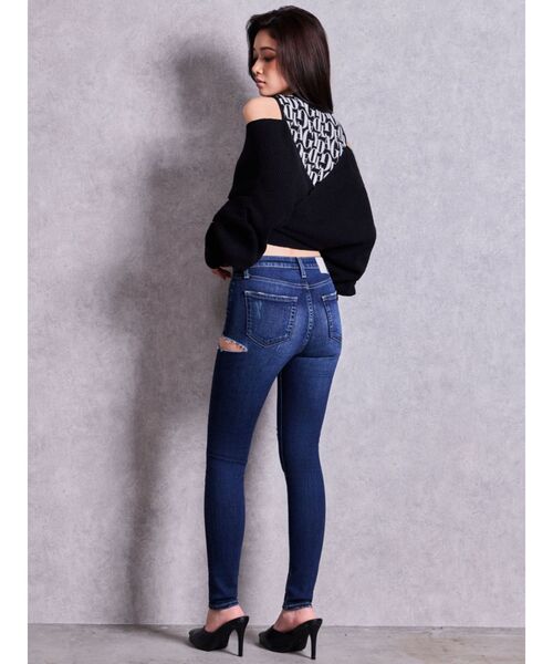 GYDA（ジェイダ）の「ミドルウエストSIDE RIPPEDスキニーデニムパンツ（デニムパンツ・レディース・インディゴブルー・SMALL/X-SMALL/MEDIUM）」の4枚目の写真