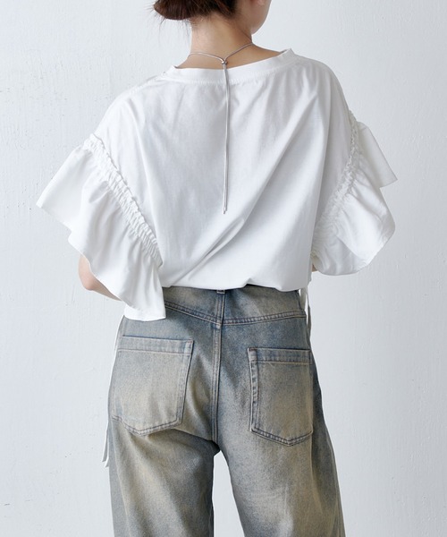 Lui's(ルイス)の「袖別布ドロストフリルプルオーバーTシャツ(Tシャツ/カットソー・レディース・ブラック/チャコールグレー/オフホワイト・FREE)」の6枚目の写真
