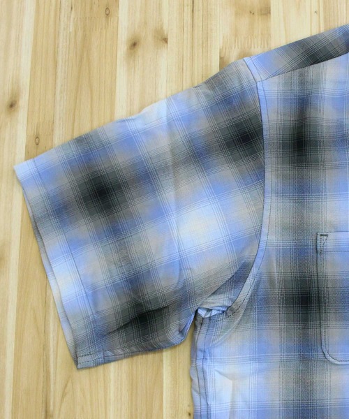 TopIsm(トップイズム)の「OMBRE SS SHIRT(シャツ/ブラウス・メンズ・ラベンダー/ライトブルー・XXL/XL/L/M)」の5枚目の写真