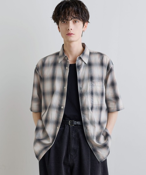 ASTRONOMY(アストロノミー)の「Buyer's Select/パナマドビー オンブレ/ギンガムチェック 半袖シャツ(シャツ/ブラウス・メンズ・グレー/ブルー/ホワイト/ネイビー/ブラック・L/M/XL)」の2枚目の写真