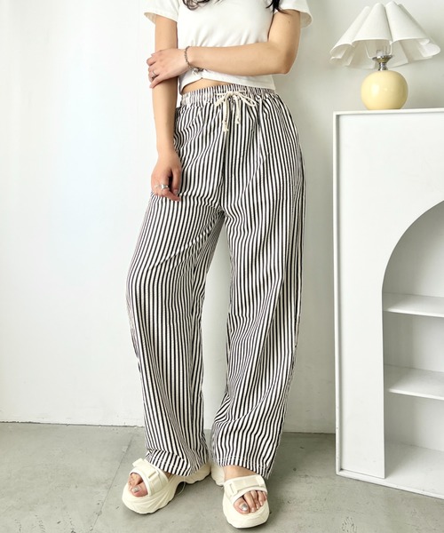 wears(ウェアーズ)の「カラーストライプセミワイドイージーパンツ(その他パンツ・レディース・ブラック/レッド/グリーン/ブラウン・FREE)」の10枚目の写真