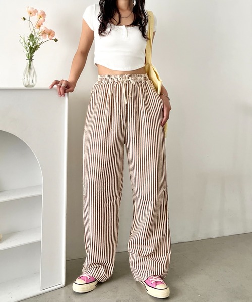 wears(ウェアーズ)の「カラーストライプセミワイドイージーパンツ(その他パンツ・レディース・ブラック/レッド/グリーン/ブラウン・FREE)」の22枚目の写真
