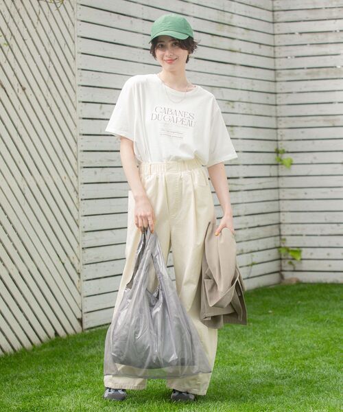 Green Parks(グリーンパークス)の「【適ON】【遮熱・接触冷感・UVカット】多段きれい目ロゴTシャツ(Tシャツ/カットソー・レディース・オフホワイト/チャコールグレー/ベージュ・FREE)」の7枚目の写真
