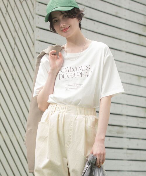 Green Parks(グリーンパークス)の「【適ON】【遮熱・接触冷感・UVカット】多段きれい目ロゴTシャツ(Tシャツ/カットソー・レディース・オフホワイト/チャコールグレー/ベージュ・FREE)」の8枚目の写真