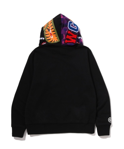 A BATHING APE(アベイシングエイプ)の「COLOR CAMO REVERSIBLE SHARK FULL ZIP HOODIE(パーカー・メンズ・ネイビー/パープル/ブラック/レッド・LARGE/MEDIUM/SMALL/XX-LARGE/X-LARGE)」の11枚目の写真