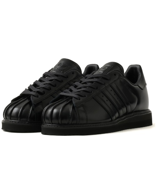 adidas(アディダス)の「adidas SUPERSTAR LUX / アディダス スーパースター ラックス(スニーカー・メンズ・ブラック・26.0cm/26.5cm/27.0cm/27.5cm/28.0cm)」の1枚目の写真