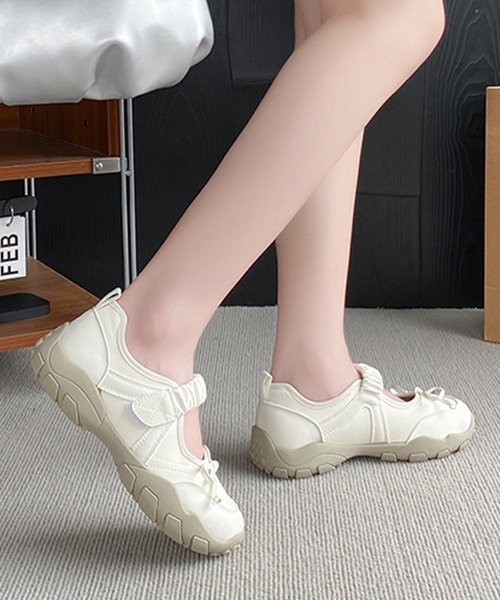 Lace Ladies(レースレディース)の「リボン ギャザー ストラップ スニーカー パンプス(スニーカー・レディース・グレー/アイボリー・25cm/24.5cm/24cm/23.5cm/23cm/22.5cm)」の11枚目の写真