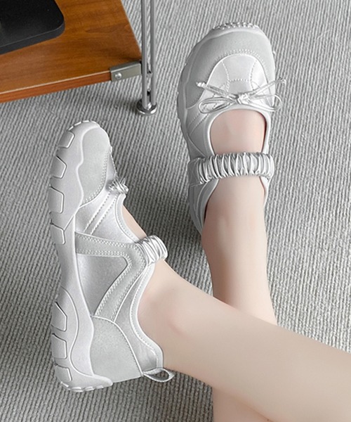 Lace Ladies(レースレディース)の「リボン ギャザー ストラップ スニーカー パンプス(スニーカー・レディース・グレー/アイボリー・25cm/24.5cm/24cm/23.5cm/23cm/22.5cm)」の16枚目の写真