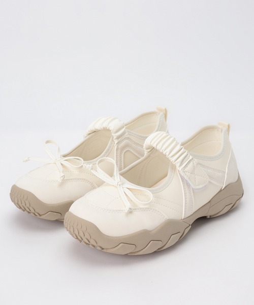 Lace Ladies(レースレディース)の「リボン ギャザー ストラップ スニーカー パンプス(スニーカー・レディース・グレー/アイボリー・25cm/24.5cm/24cm/23.5cm/23cm/22.5cm)」の18枚目の写真