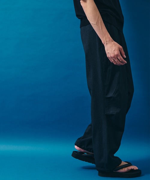 marka(マーカ)の「【marka/マーカ】別注KNEE TUCK PANTS(その他パンツ・メンズ・ブラック・1/2)」の13枚目の写真