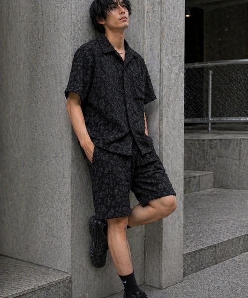 UP START(アップスタート)の「【Bls】 【ZM】【Bling Leads】パイル生地 半袖レオパード柄シャツ(BL)(シャツ/ブラウス・メンズ・ホワイト/ブラック・LARGE/MEDIUM)」の6枚目の写真