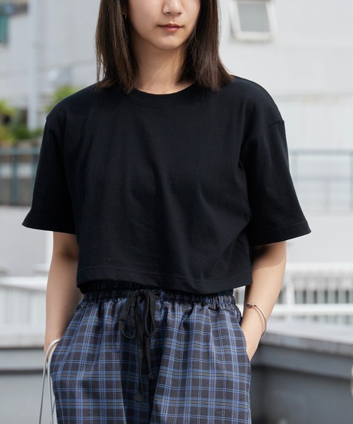 ROOPTOKYO(ループトウキョウ)の「オリジナルロゴ袖ワッペンTシャツ 半袖 クルーネック ハイグレードコットン 5.6oz 丸胴 シンプル ミドル丈 クロップド丈 短丈 メンズ レディース ユニセックス 秋 秋服 2026年秋冬(Tシャツ/カットソー・メンズ・ホワイト/ブラック/ブルー/ライトピンク/チャコール・S/M/L/XL)」の13枚目の写真