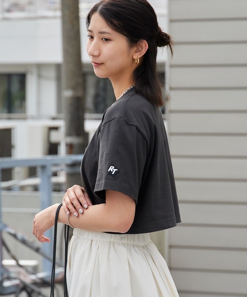 ROOPTOKYO(ループトウキョウ)の「オリジナルロゴ袖ワッペンTシャツ 半袖 クルーネック ハイグレードコットン 5.6oz 丸胴 シンプル ミドル丈 クロップド丈 短丈 メンズ レディース ユニセックス 秋 秋服 2026年秋冬(Tシャツ/カットソー・メンズ・ホワイト/ブラック/ブルー/ライトピンク/チャコール・S/M/L/XL)」の19枚目の写真