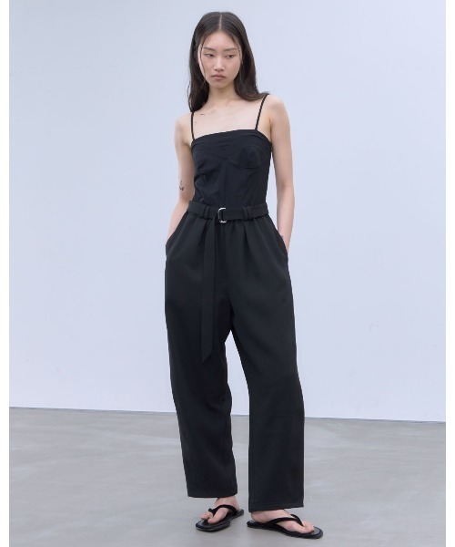 THINGS THAT MATTER(シングス ザット マター)の「BUSTIER DESIGN OVERALLS / ビスチェ デザイン オーバーオール(サロペット/オーバーオール・レディース・ブラック・FREE)」の1枚目の写真