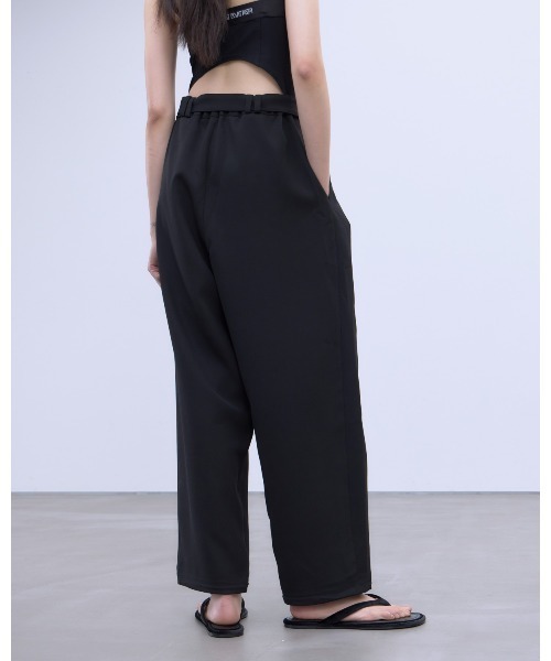 THINGS THAT MATTER(シングス ザット マター)の「BUSTIER DESIGN OVERALLS / ビスチェ デザイン オーバーオール(サロペット/オーバーオール・レディース・ブラック・FREE)」の12枚目の写真