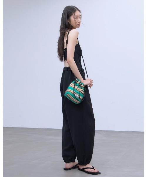 THINGS THAT MATTER(シングス ザット マター)の「BUSTIER DESIGN OVERALLS / ビスチェ デザイン オーバーオール(サロペット/オーバーオール・レディース・ブラック・FREE)」の19枚目の写真
