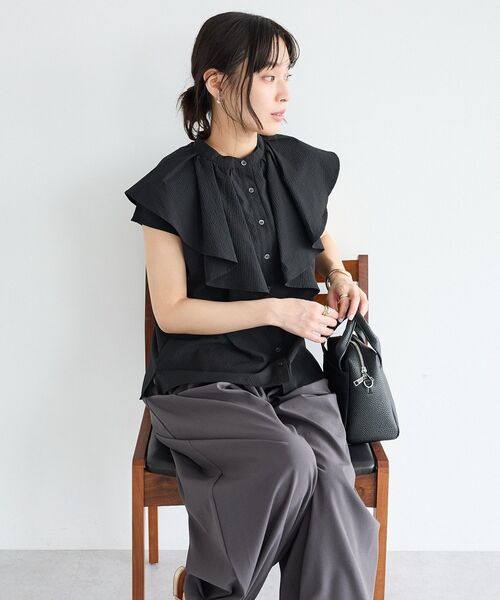 CRAFT STANDARD BOUTIQUE(クラフトスタンダードブティック)の「【吸水速乾】シアサッカーフリルブラウス(シャツ/ブラウス・レディース・ブラック/ブラウン・FREE)」の12枚目の写真